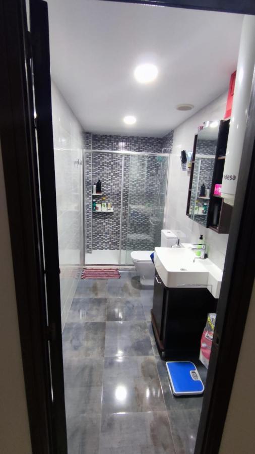 Habitacion Con Cama Individual, Piso Compartido En Avenida Blasco Ibanez Valencie Exteriér fotografie