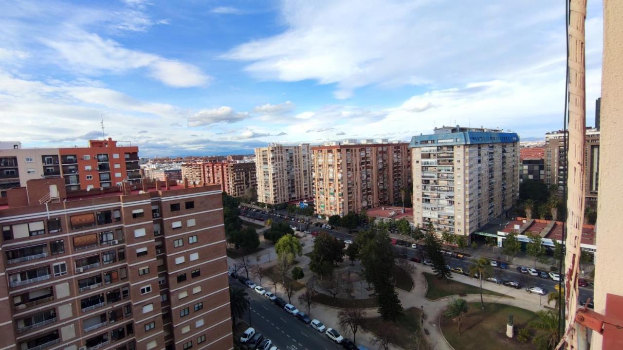 Habitacion Con Cama Individual, Piso Compartido En Avenida Blasco Ibanez Valencie Exteriér fotografie